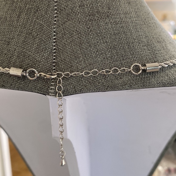 Silver Tone Rope Chain - Picture 3 of 3